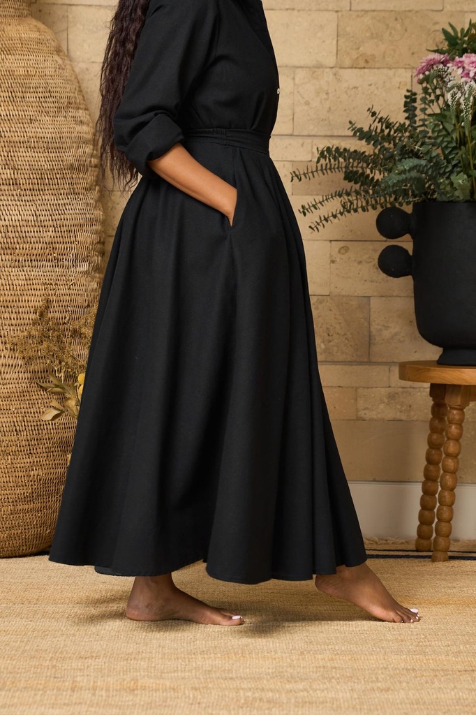 ThisIsEssentialLinenSkirtBlack7copy.jpg