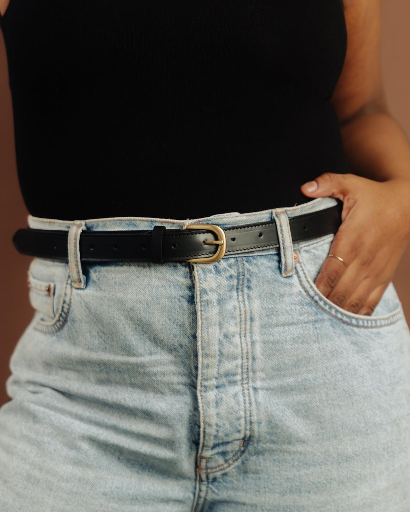 ThisIsEssentialMaraBuckleBeltLeatherBlackBelt-5.jpg