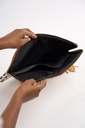 13_LaptopSleeve-IkwettaxThisIsEssential8.jpg