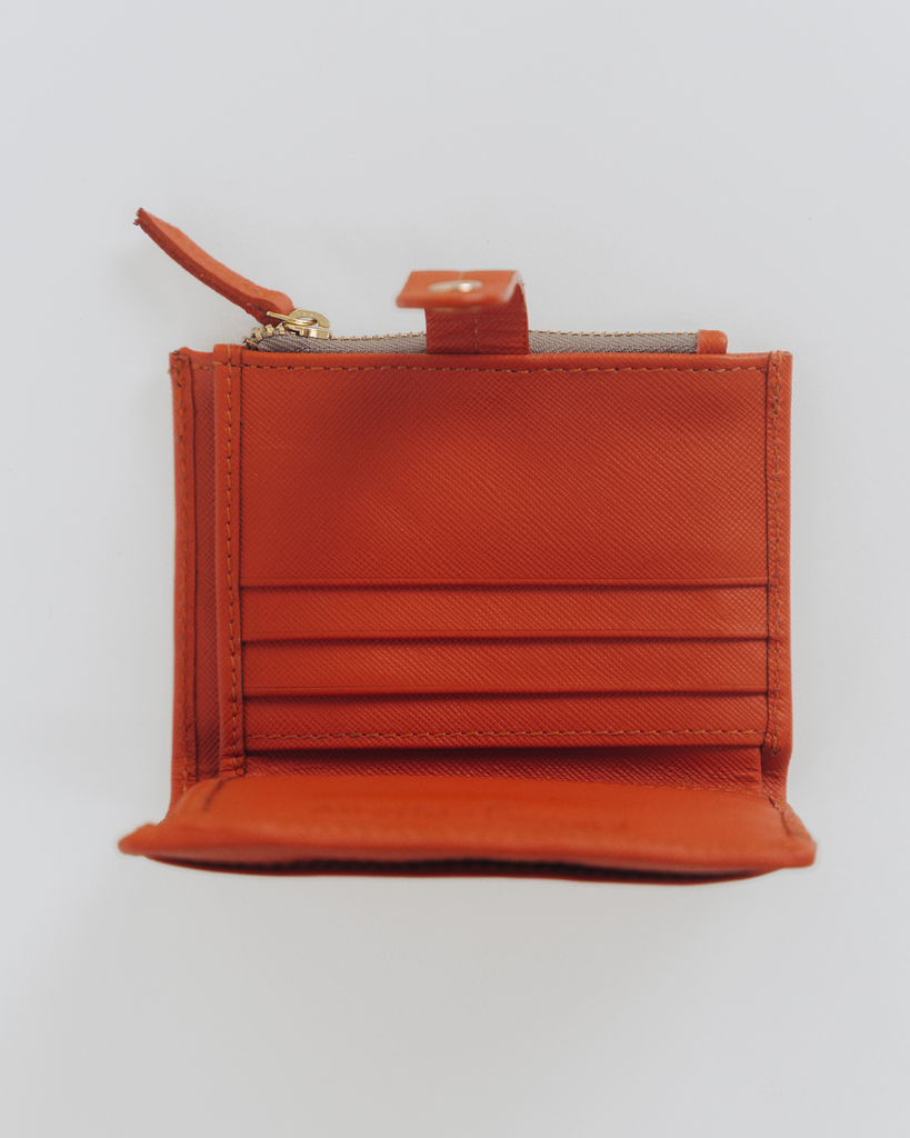 CompactBifoldWallet-SaffianoOrange3.png