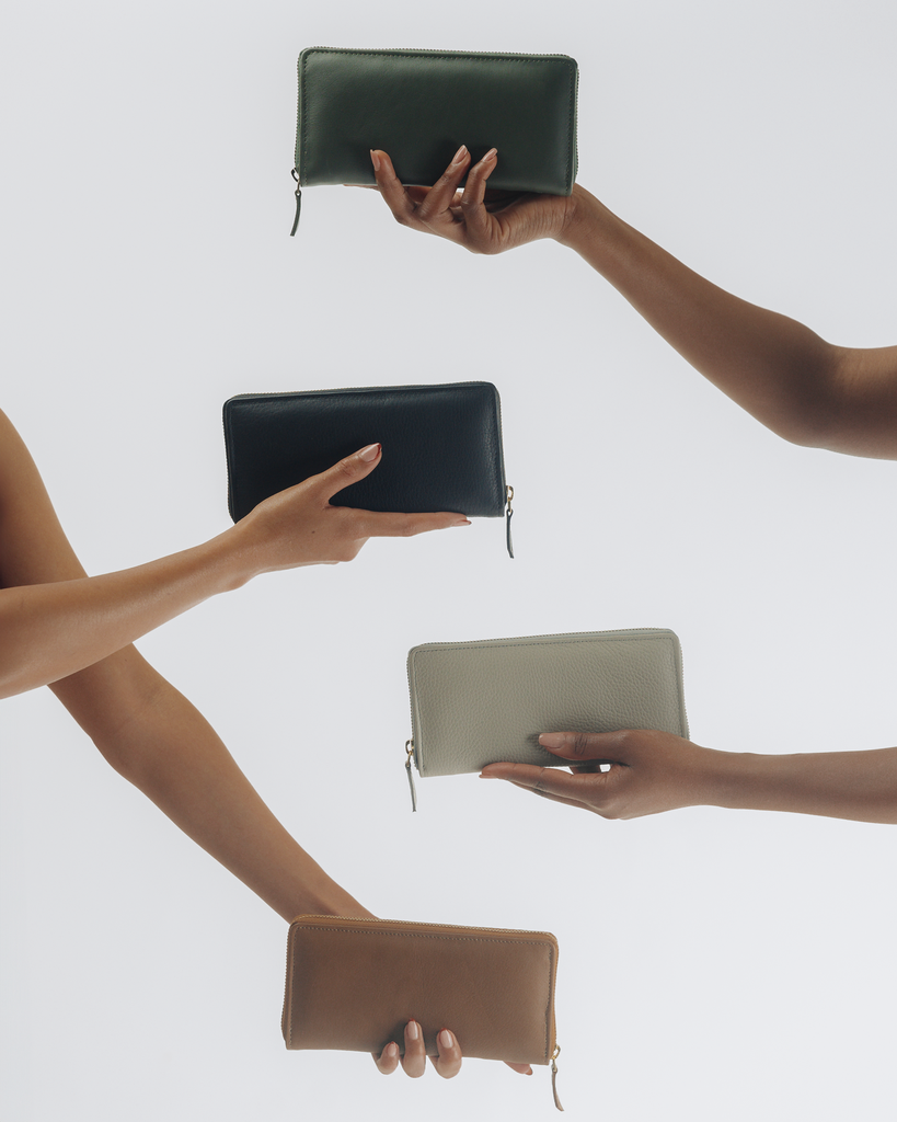 EssentialZipWallet-Black-AllColoursIkwettaxThisIsEssential.png