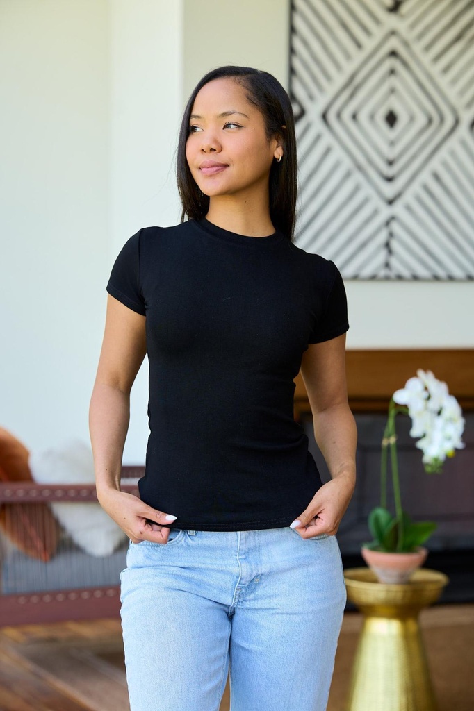 SignatureShortSleeveCrewNeckTeeThisIsEssential-Black1.jpg