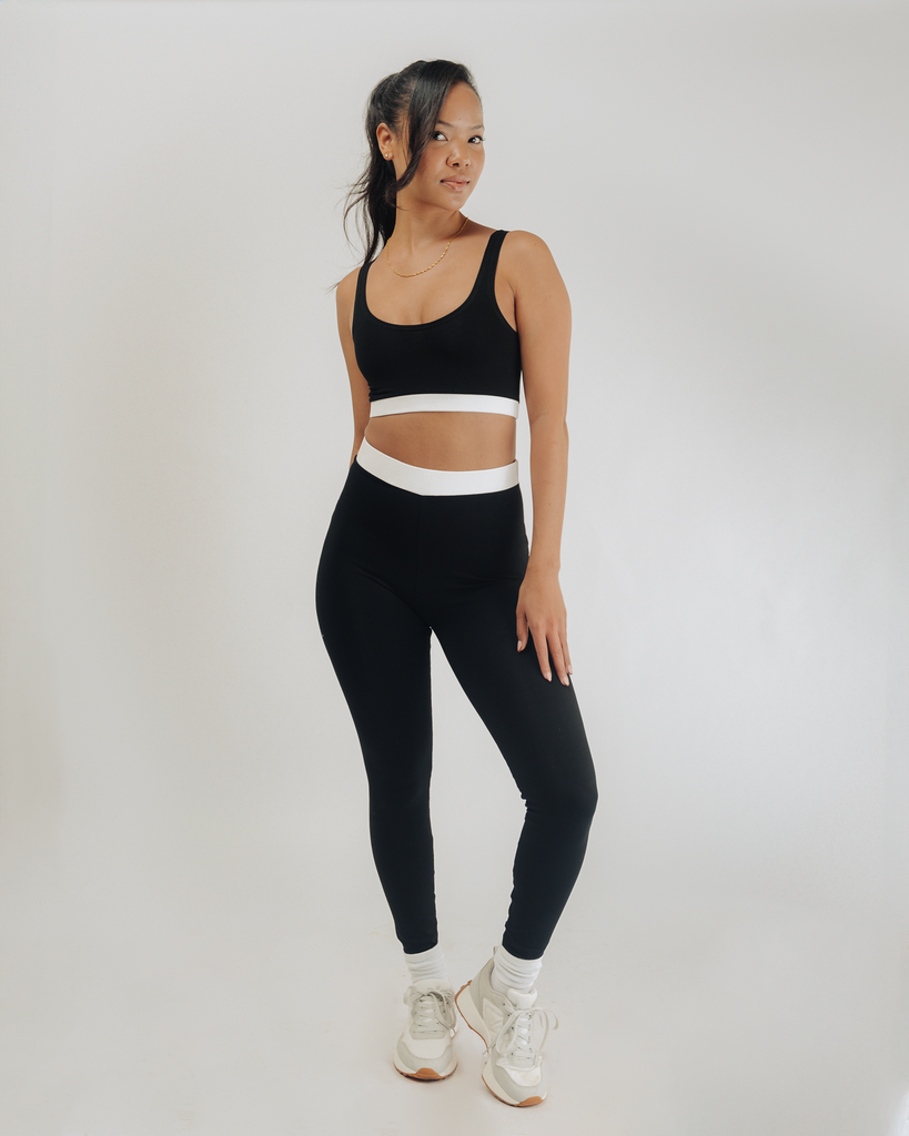 Black_and_White_Scooped_Neck_Leggings_Vivo_x_This_Is_Essential_1.png