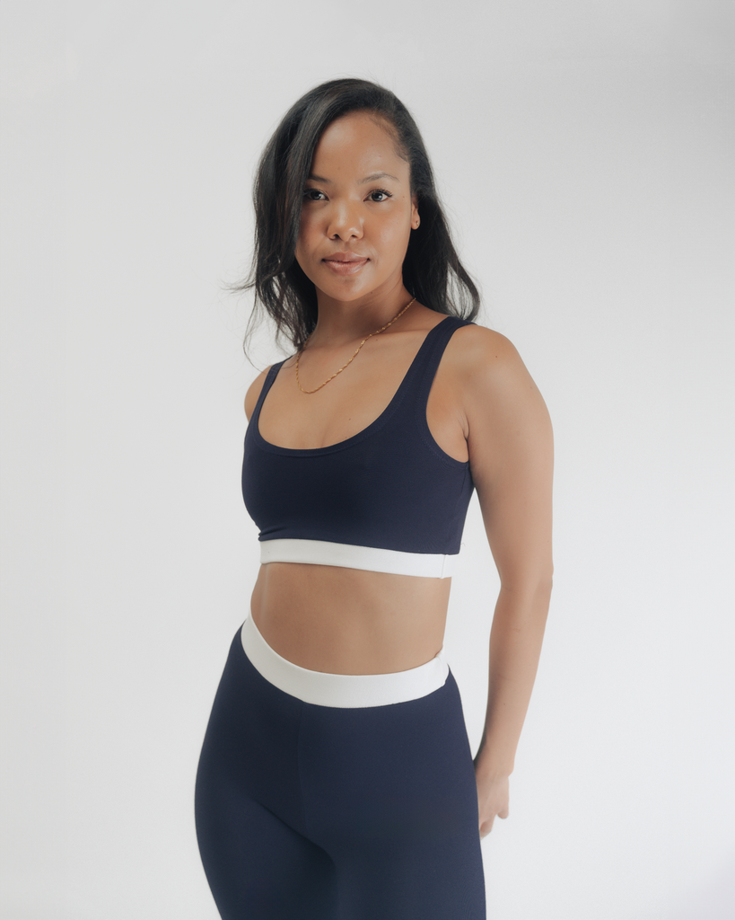 Navy_V_Neck_Leggings_Vivo_x_This_Is_Essential_2.png