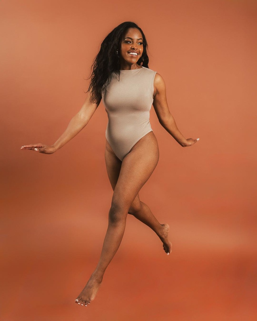 Vivo_x_This_Is_Essential_Boat_Neck_Bodysuit_-_Taupe_5.jpg