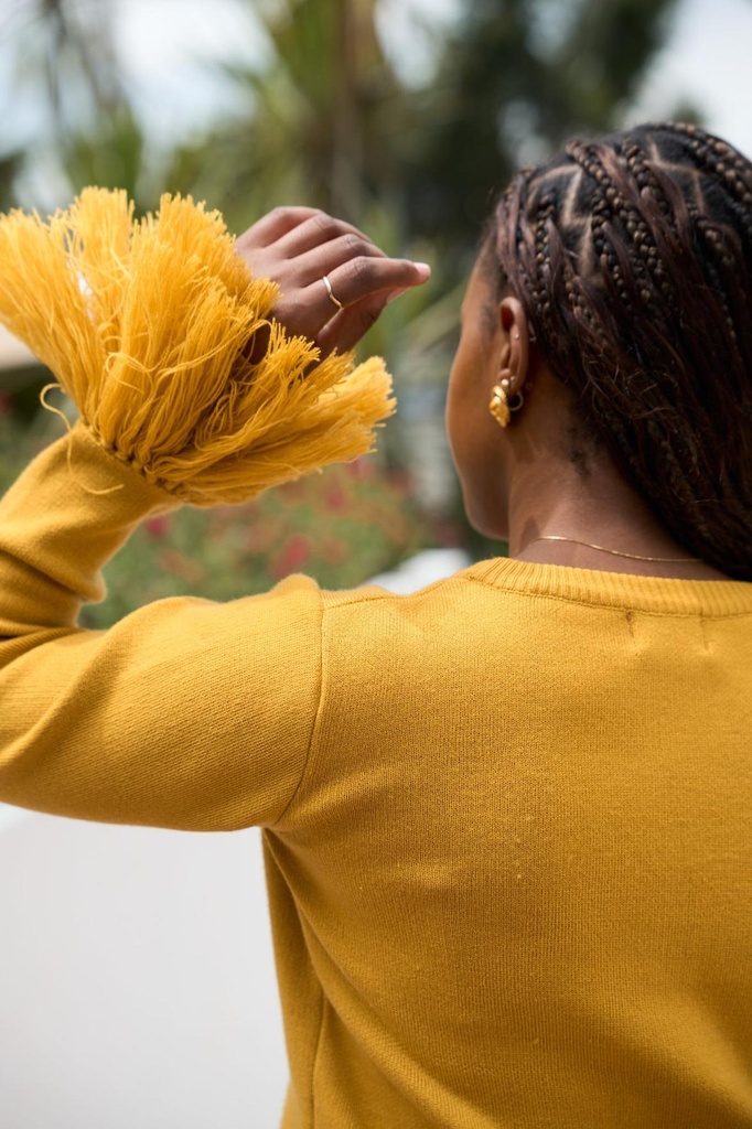 NiaFringeKnitSweaterHoneyGlazeThisIsEssential6.jpg