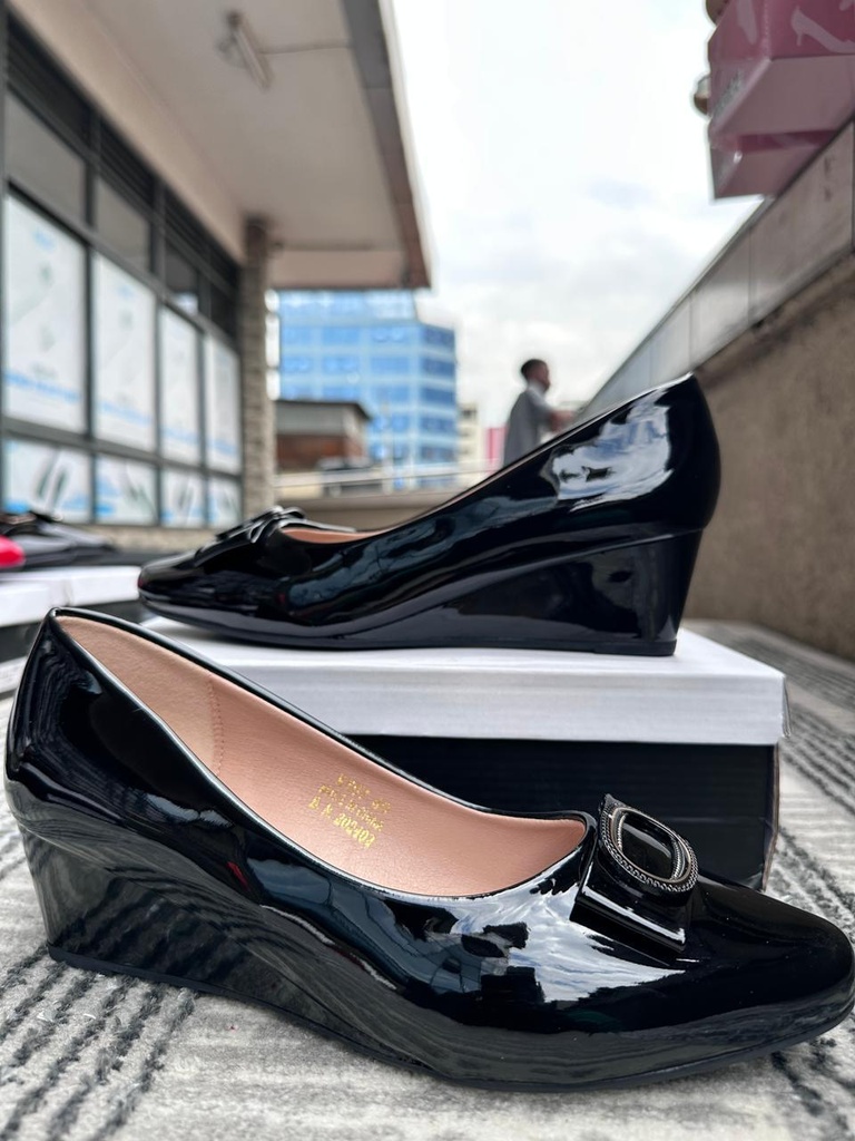 Ladies Glossy Wedge Heels Elegant Fashion Pumps