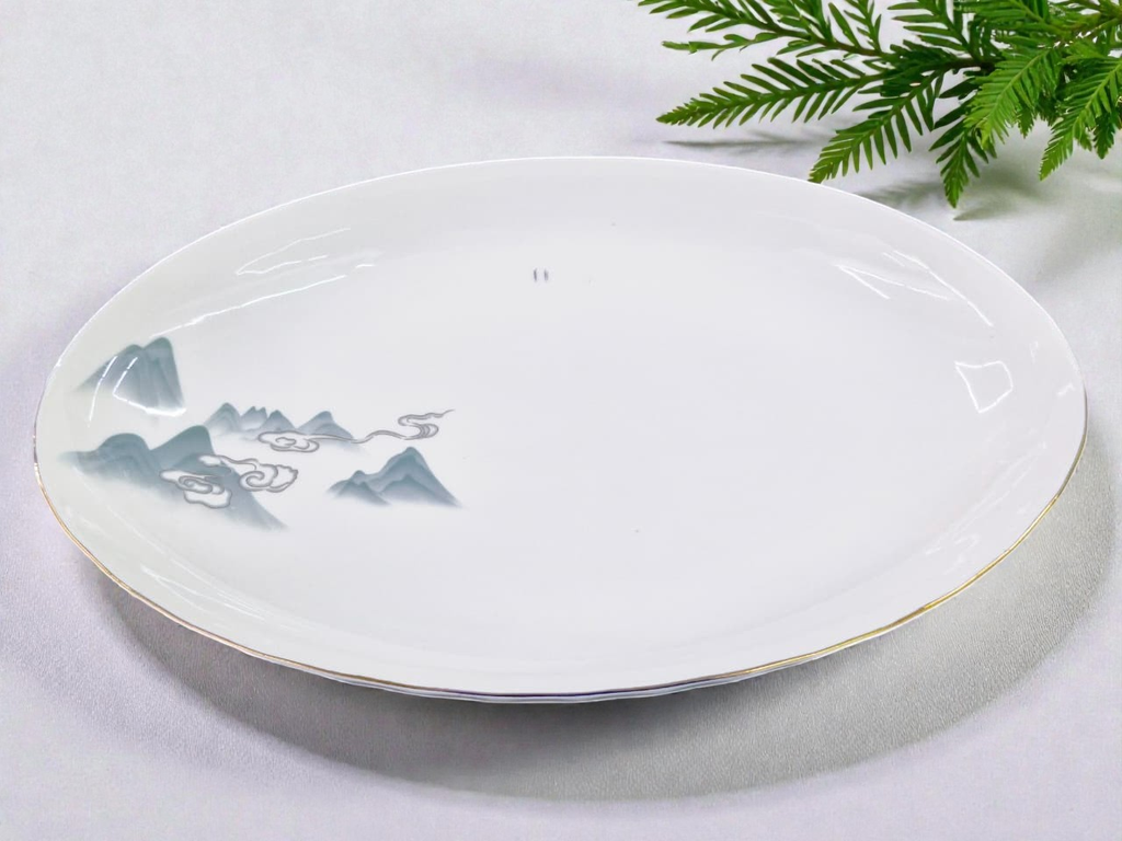 FL 12-Inch Fish Serving Tray with Mountain Design Kenya