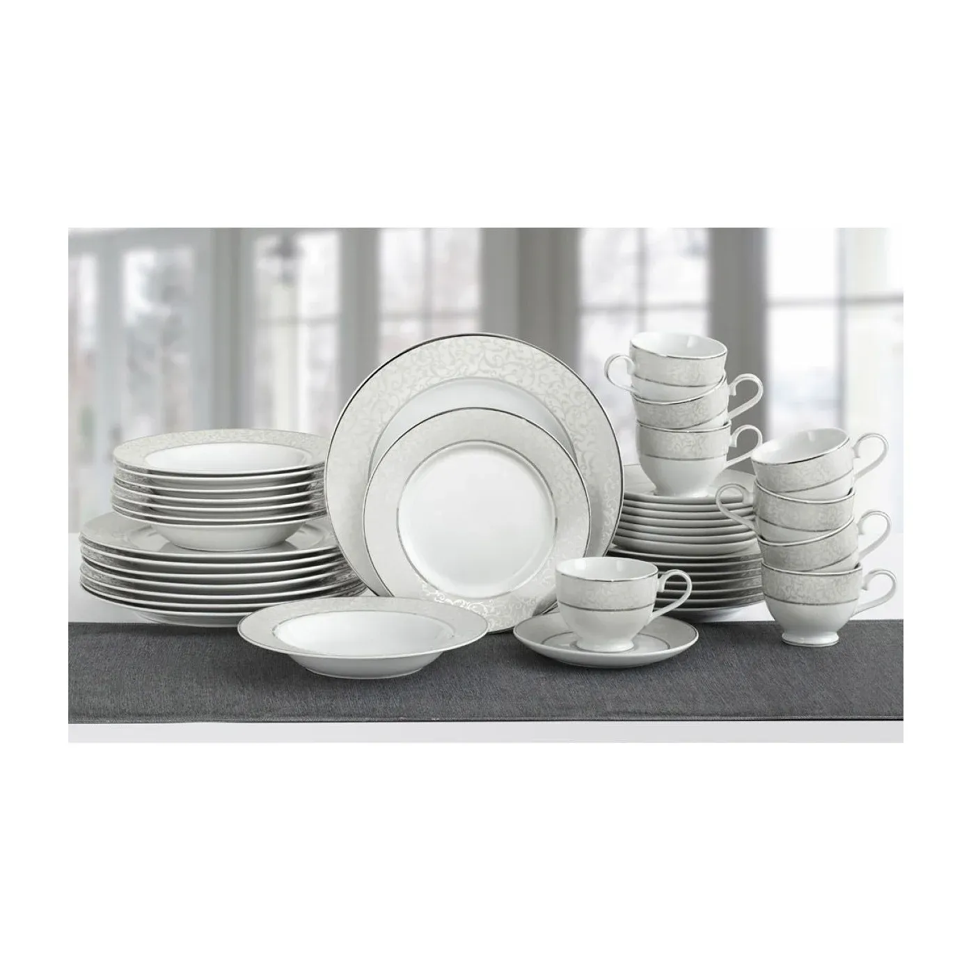Mikasa  40-piece Antique Print Porcelain Dinnerware Set